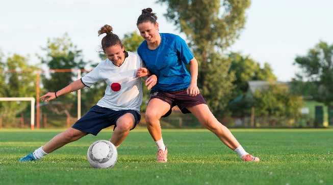 表現逐漸趨 表現逐漸趨