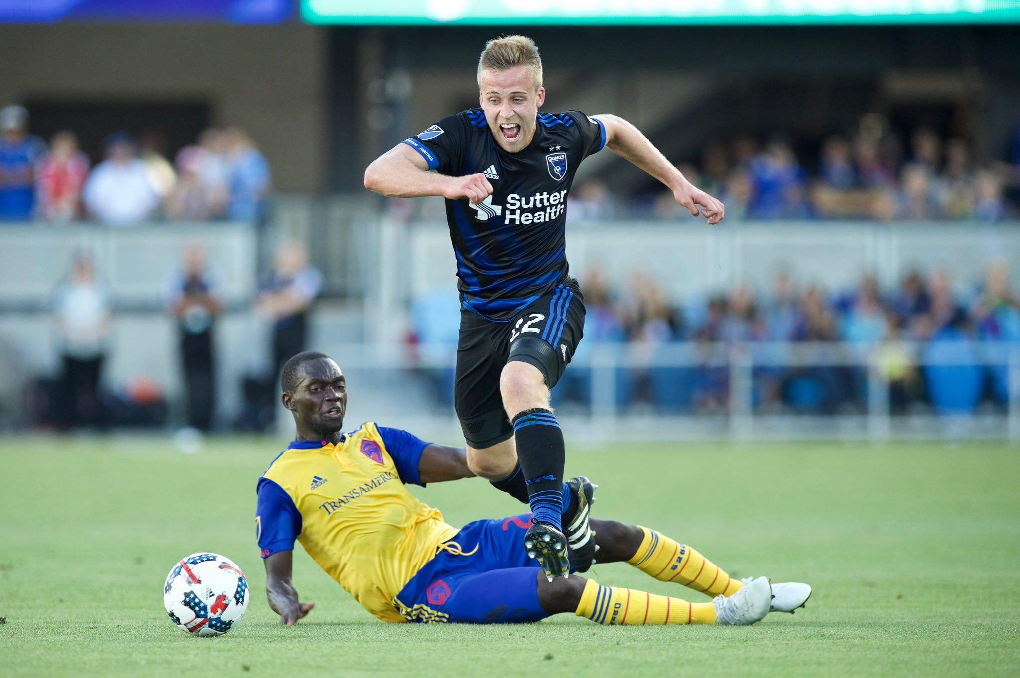 她个人的正 她个人的正