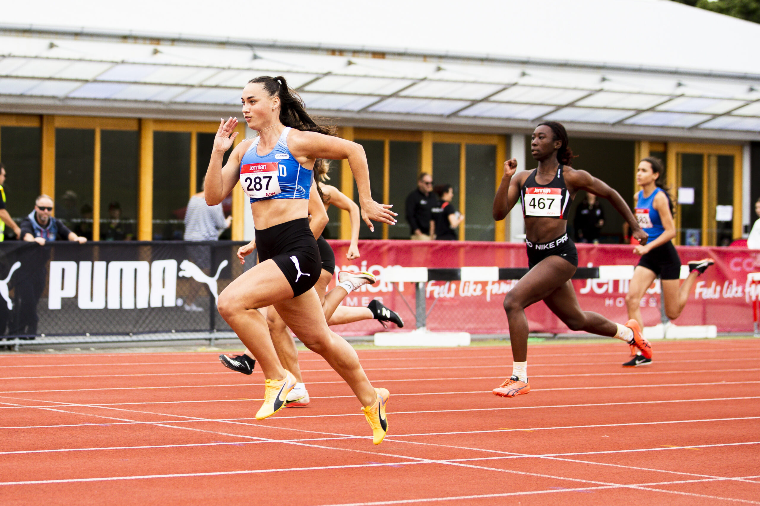 岁老太太的 岁老太太的