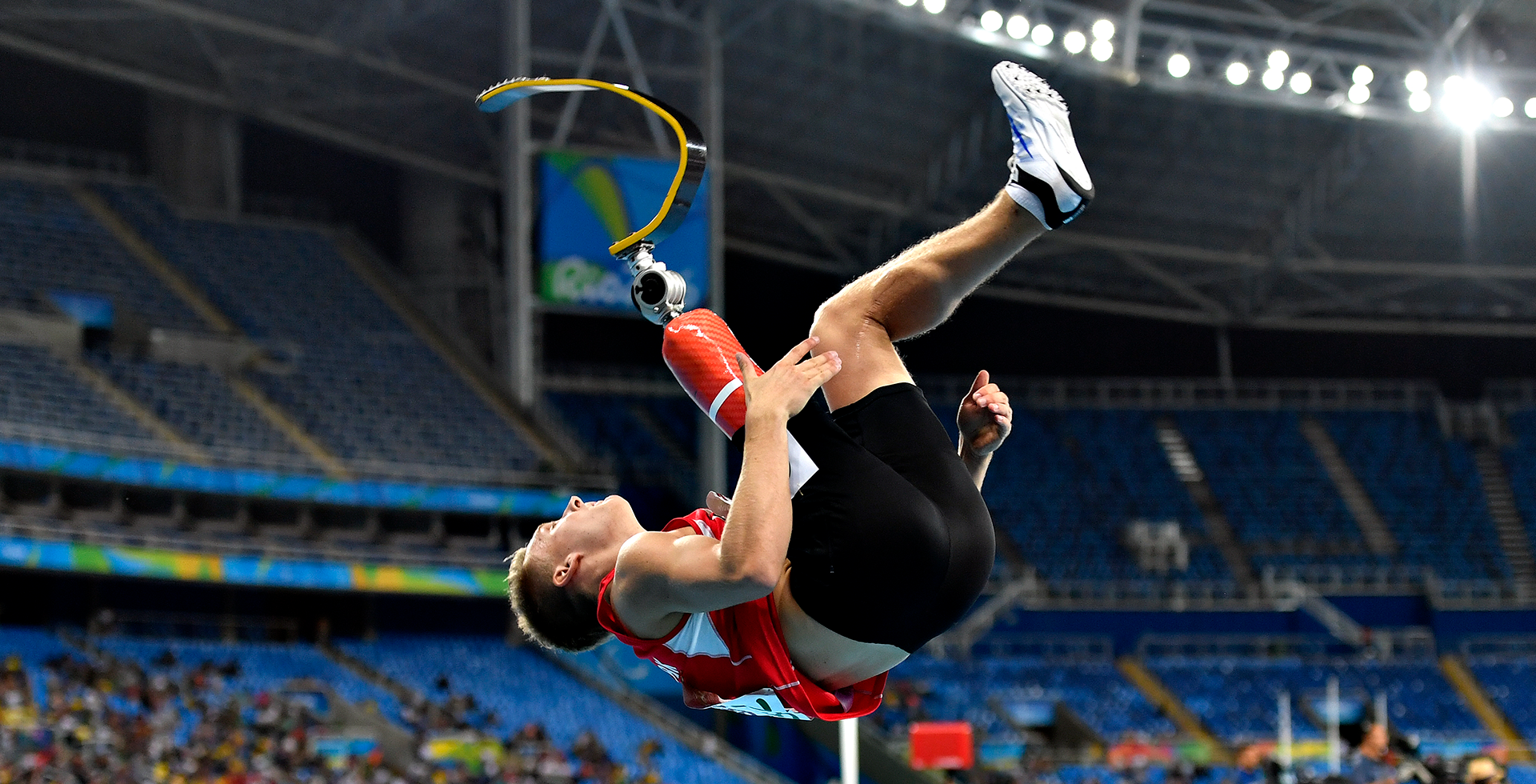 諾伊爾的獨 諾伊爾的獨